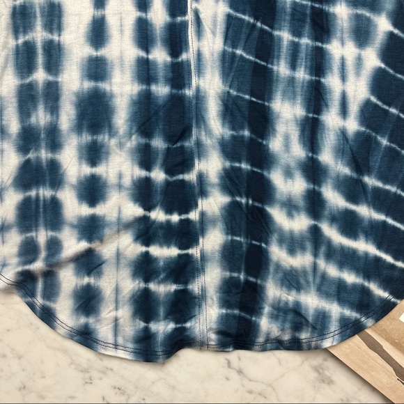 Veronica M. essentials Navy Blue Tie Dye Tank Top - Picture 4 of 6